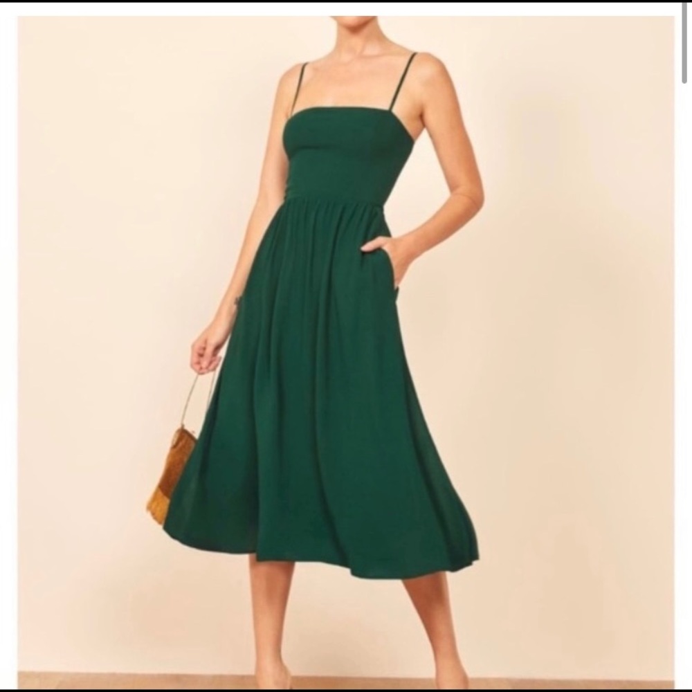 Reformation size 2 midi rose hip dress !!